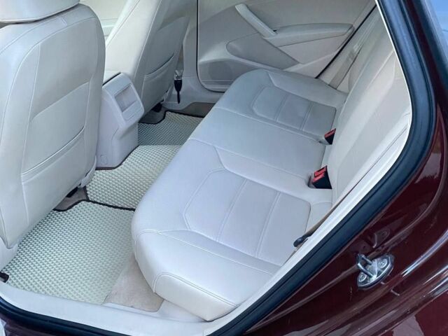 Червоний Фольксваген Пассат, об'ємом двигуна 2.5 л та пробігом 224 тис. км за 10700 $, фото 4 на Automoto.ua