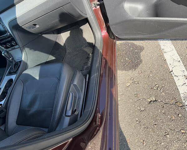 Красный Фольксваген Пассат, объемом двигателя 2.5 л и пробегом 264 тыс. км за 8999 $, фото 24 на Automoto.ua