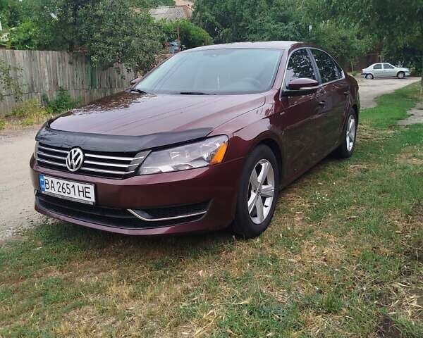Червоний Фольксваген Пассат, об'ємом двигуна 1.8 л та пробігом 185 тис. км за 12000 $, фото 13 на Automoto.ua