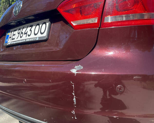 Красный Фольксваген Пассат, объемом двигателя 2.48 л и пробегом 298 тыс. км за 10500 $, фото 24 на Automoto.ua