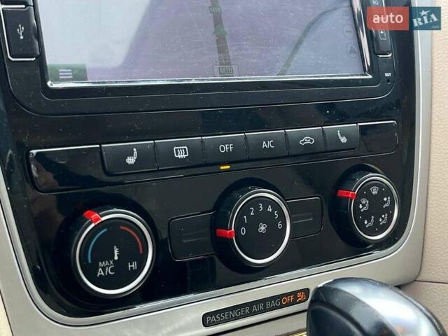 Червоний Фольксваген Пассат, об'ємом двигуна 2.5 л та пробігом 165 тис. км за 11290 $, фото 36 на Automoto.ua