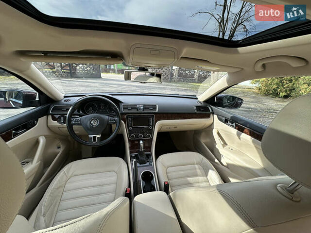 Червоний Фольксваген Пассат, об'ємом двигуна 1.9 л та пробігом 283 тис. км за 11250 $, фото 21 на Automoto.ua