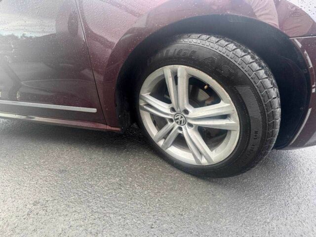 Красный Фольксваген Пассат, объемом двигателя 2 л и пробегом 192 тыс. км за 9750 $, фото 23 на Automoto.ua