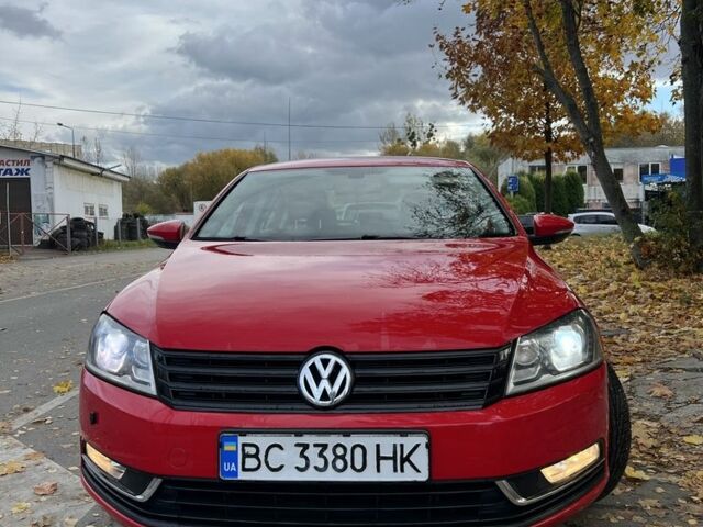 Фольксваген Пассат 2013 в Львове на Automoto.ua Красный Фольксваген Пассат, объемом двигателя 1.4 л и пробегом 268 тыс. км за 8200 $, фото 1 на Automoto.ua