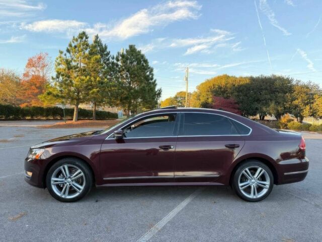 Червоний Фольксваген Пассат, об'ємом двигуна 2 л та пробігом 87 тис. км за 7100 $, фото 2 на Automoto.ua