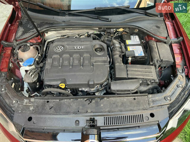 Красный Фольксваген Пассат, объемом двигателя 2 л и пробегом 171 тыс. км за 13500 $, фото 13 на Automoto.ua