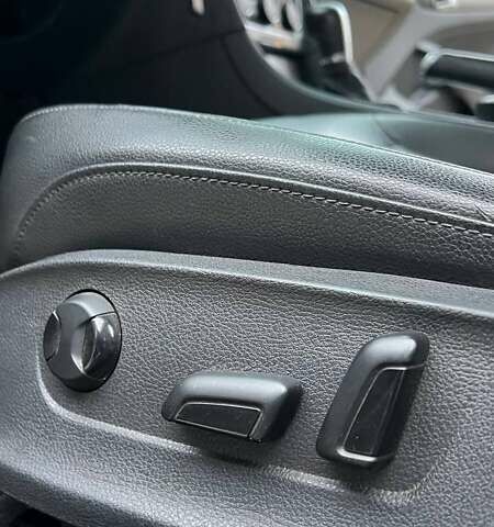 Красный Фольксваген Пассат, объемом двигателя 1.8 л и пробегом 191 тыс. км за 12400 $, фото 17 на Automoto.ua