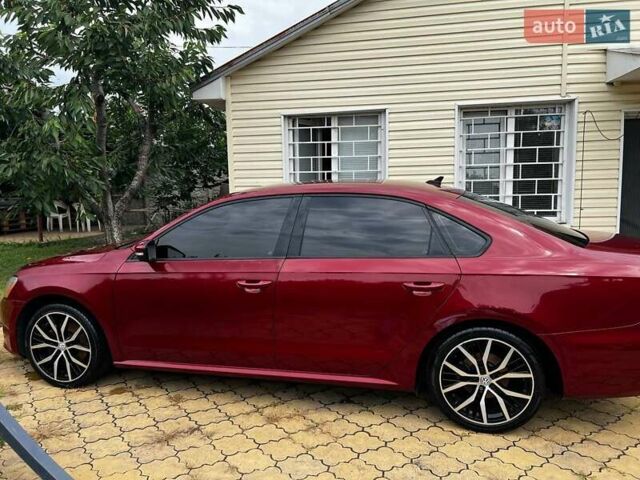 Красный Фольксваген Пассат, объемом двигателя 1.8 л и пробегом 219 тыс. км за 9800 $, фото 7 на Automoto.ua