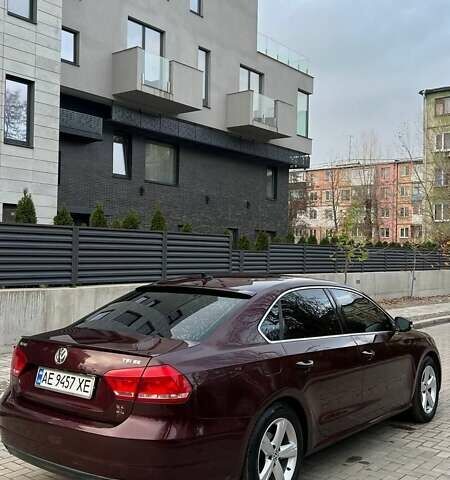 Красный Фольксваген Пассат, объемом двигателя 1.8 л и пробегом 191 тыс. км за 12400 $, фото 5 на Automoto.ua