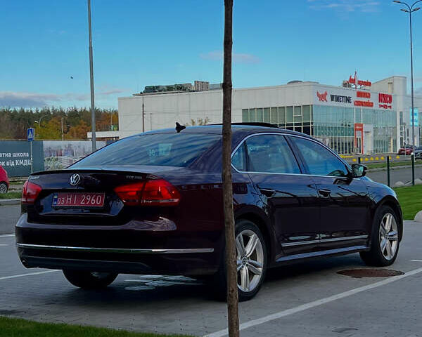 Красный Фольксваген Пассат, объемом двигателя 2 л и пробегом 250 тыс. км за 10750 $, фото 4 на Automoto.ua