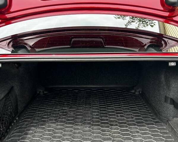 Красный Фольксваген Пассат, объемом двигателя 1.8 л и пробегом 219 тыс. км за 9800 $, фото 21 на Automoto.ua