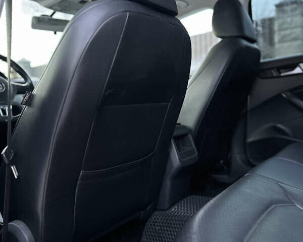 Красный Фольксваген Пассат, объемом двигателя 1.8 л и пробегом 222 тыс. км за 9600 $, фото 42 на Automoto.ua