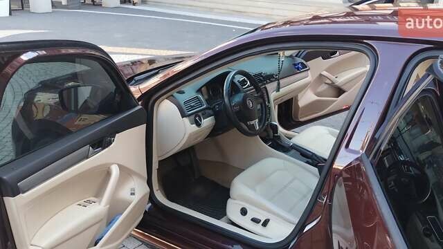 Червоний Фольксваген Пассат, об'ємом двигуна 1.8 л та пробігом 153 тис. км за 10700 $, фото 21 на Automoto.ua