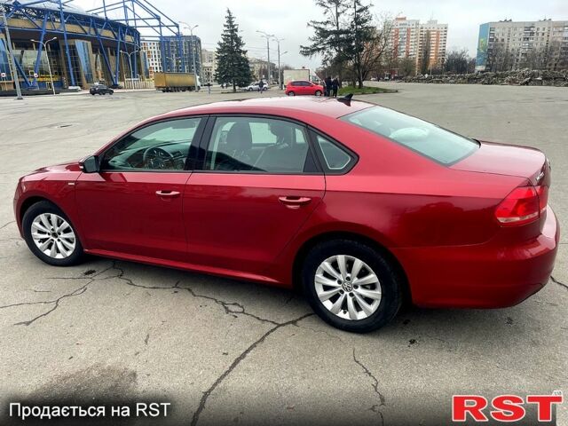 Красный Фольксваген Пассат, объемом двигателя 1.8 л и пробегом 139 тыс. км за 9000 $, фото 5 на Automoto.ua