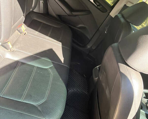 Червоний Фольксваген Пассат, об'ємом двигуна 1.8 л та пробігом 192 тис. км за 7200 $, фото 4 на Automoto.ua