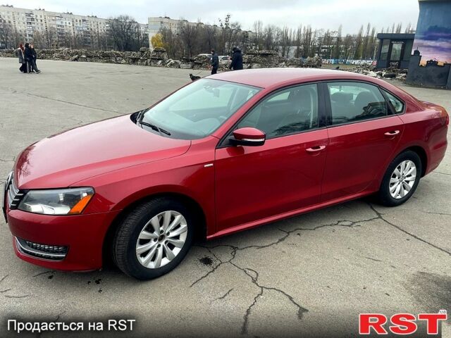 Красный Фольксваген Пассат, объемом двигателя 1.8 л и пробегом 139 тыс. км за 9000 $, фото 6 на Automoto.ua