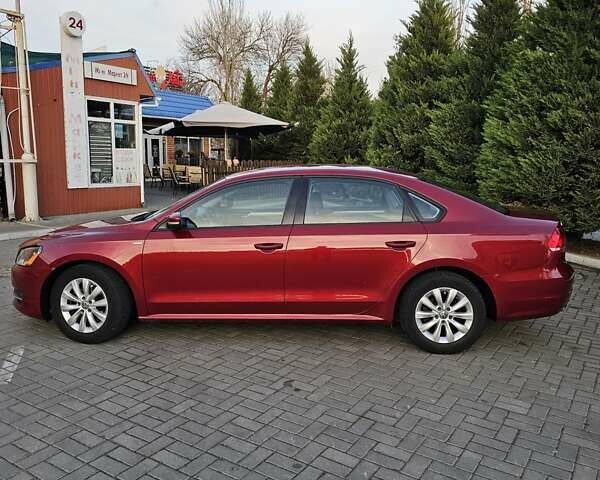 Красный Фольксваген Пассат, объемом двигателя 1.8 л и пробегом 202 тыс. км за 8400 $, фото 3 на Automoto.ua