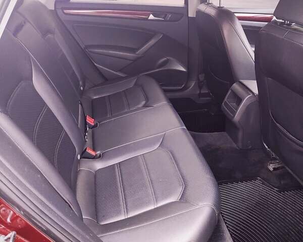 Красный Фольксваген Пассат, объемом двигателя 1.8 л и пробегом 280 тыс. км за 10499 $, фото 28 на Automoto.ua