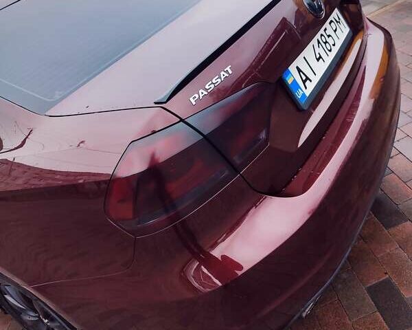 Красный Фольксваген Пассат, объемом двигателя 1.8 л и пробегом 280 тыс. км за 10499 $, фото 11 на Automoto.ua