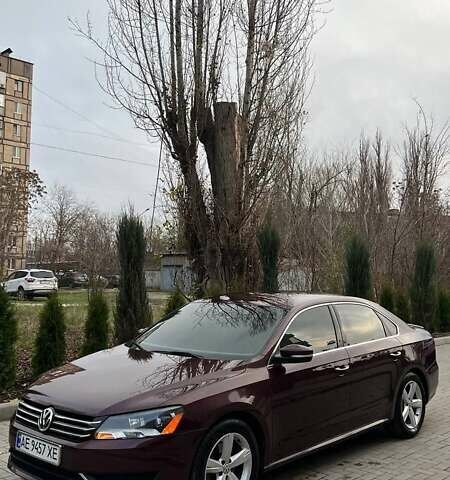 Красный Фольксваген Пассат, объемом двигателя 1.8 л и пробегом 191 тыс. км за 12400 $, фото 2 на Automoto.ua