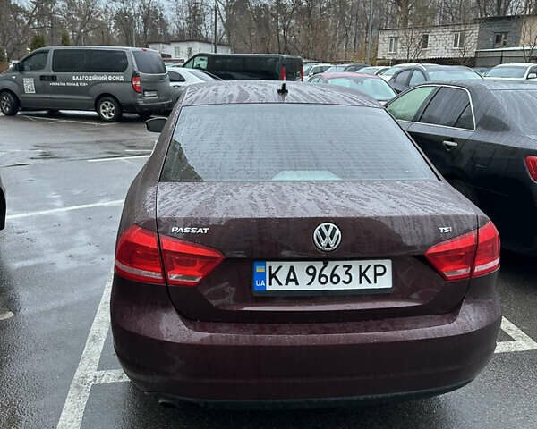 Червоний Фольксваген Пассат, об'ємом двигуна 1.8 л та пробігом 196 тис. км за 7500 $, фото 13 на Automoto.ua