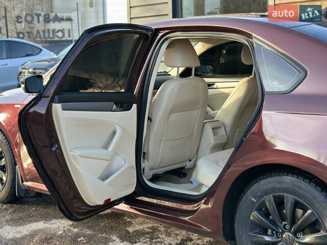 Червоний Фольксваген Пассат, об'ємом двигуна 1.8 л та пробігом 134 тис. км за 9850 $, фото 40 на Automoto.ua