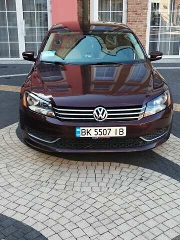 Червоний Фольксваген Пассат, об'ємом двигуна 1.8 л та пробігом 153 тис. км за 10700 $, фото 3 на Automoto.ua