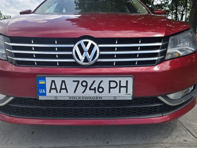 Красный Фольксваген Пассат, объемом двигателя 1.8 л и пробегом 175 тыс. км за 9000 $, фото 12 на Automoto.ua