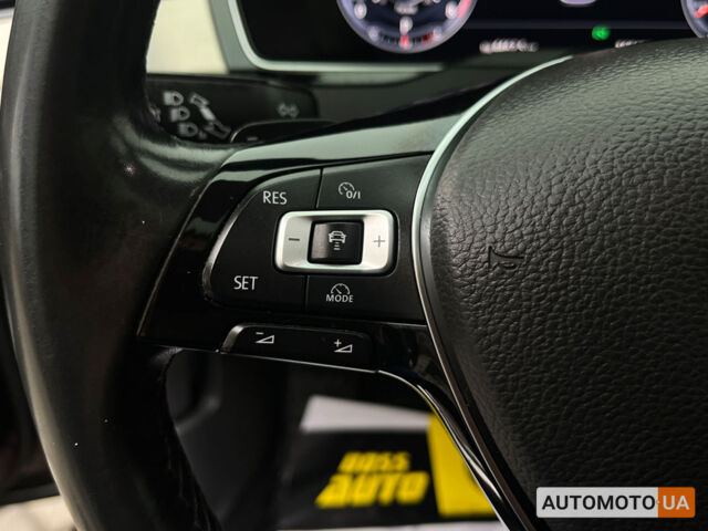 Червоний Фольксваген Пассат, об'ємом двигуна 1.8 л та пробігом 360 тис. км за 15290 $, фото 14 на Automoto.ua