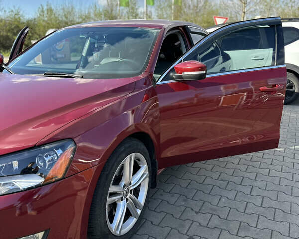 Червоний Фольксваген Пассат, об'ємом двигуна 1.8 л та пробігом 160 тис. км за 10800 $, фото 2 на Automoto.ua