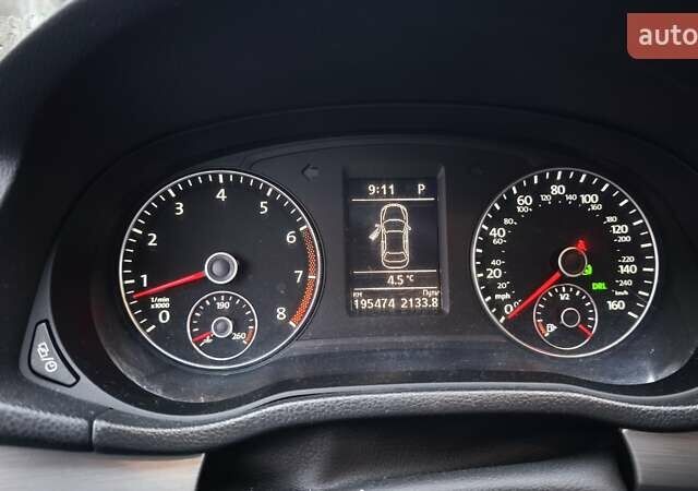 Червоний Фольксваген Пассат, об'ємом двигуна 1.8 л та пробігом 195 тис. км за 11000 $, фото 25 на Automoto.ua