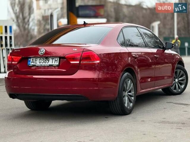 Красный Фольксваген Пассат, объемом двигателя 1.8 л и пробегом 211 тыс. км за 7400 $, фото 4 на Automoto.ua