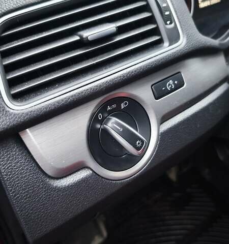 Червоний Фольксваген Пассат, об'ємом двигуна 1.8 л та пробігом 195 тис. км за 11000 $, фото 30 на Automoto.ua