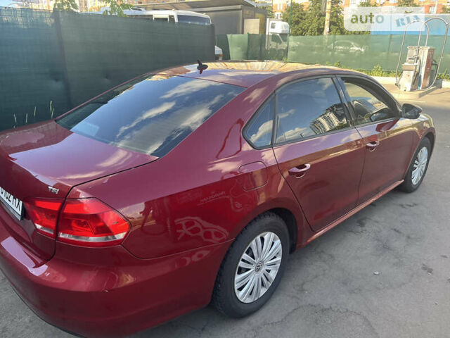 Красный Фольксваген Пассат, объемом двигателя 1.8 л и пробегом 130 тыс. км за 11800 $, фото 3 на Automoto.ua