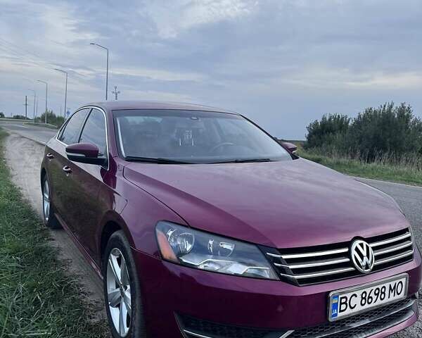 Красный Фольксваген Пассат, объемом двигателя 1.8 л и пробегом 194 тыс. км за 11000 $, фото 1 на Automoto.ua