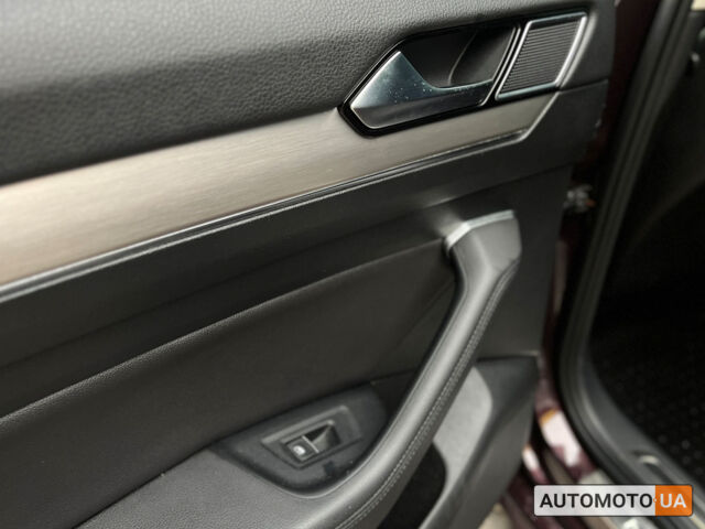 Червоний Фольксваген Пассат, об'ємом двигуна 1.8 л та пробігом 360 тис. км за 15290 $, фото 26 на Automoto.ua