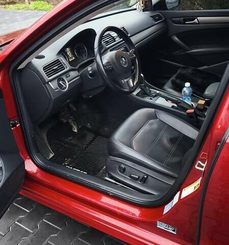 Червоний Фольксваген Пассат, об'ємом двигуна 1.8 л та пробігом 195 тис. км за 11000 $, фото 21 на Automoto.ua