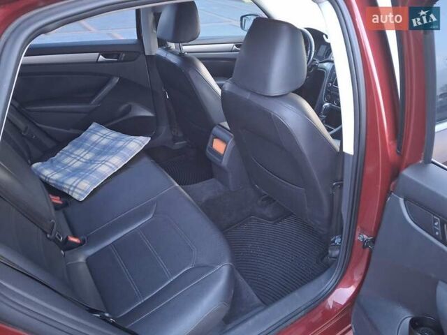 Красный Фольксваген Пассат, объемом двигателя 1.8 л и пробегом 98 тыс. км за 9500 $, фото 7 на Automoto.ua