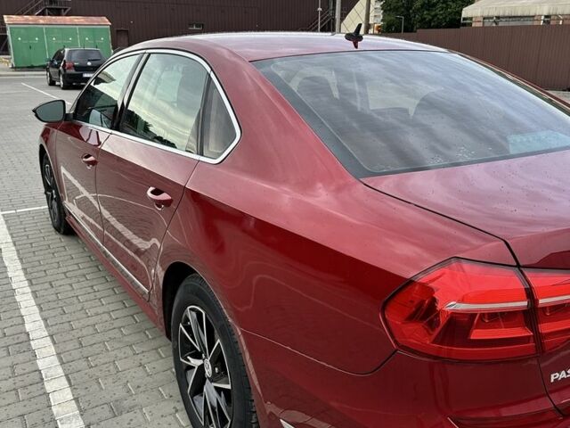 Красный Фольксваген Пассат, объемом двигателя 1.8 л и пробегом 127 тыс. км за 11499 $, фото 7 на Automoto.ua