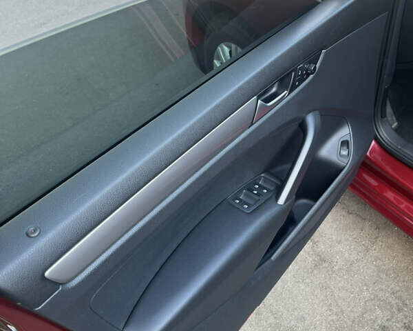 Красный Фольксваген Пассат, объемом двигателя 1.8 л и пробегом 130 тыс. км за 11800 $, фото 23 на Automoto.ua