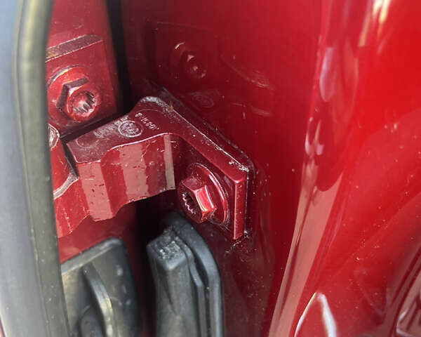 Красный Фольксваген Пассат, объемом двигателя 1.8 л и пробегом 130 тыс. км за 11800 $, фото 12 на Automoto.ua