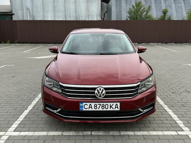 Красный Фольксваген Пассат, объемом двигателя 1.8 л и пробегом 127 тыс. км за 11499 $, фото 1 на Automoto.ua