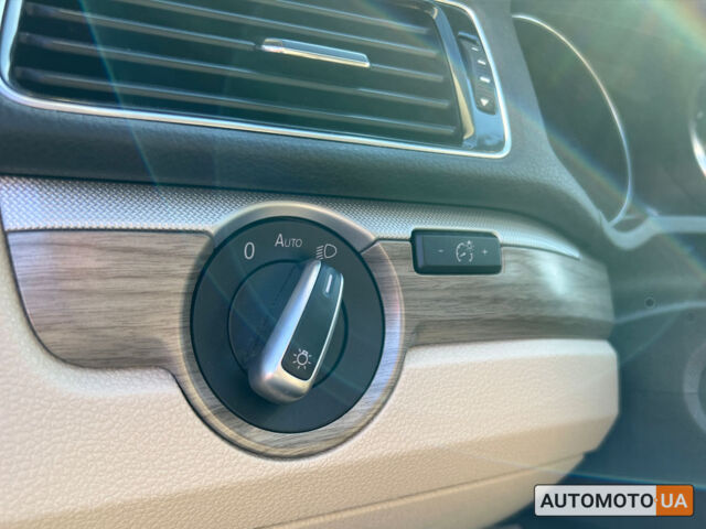 Красный Фольксваген Пассат, объемом двигателя 1.8 л и пробегом 143 тыс. км за 14000 $, фото 16 на Automoto.ua