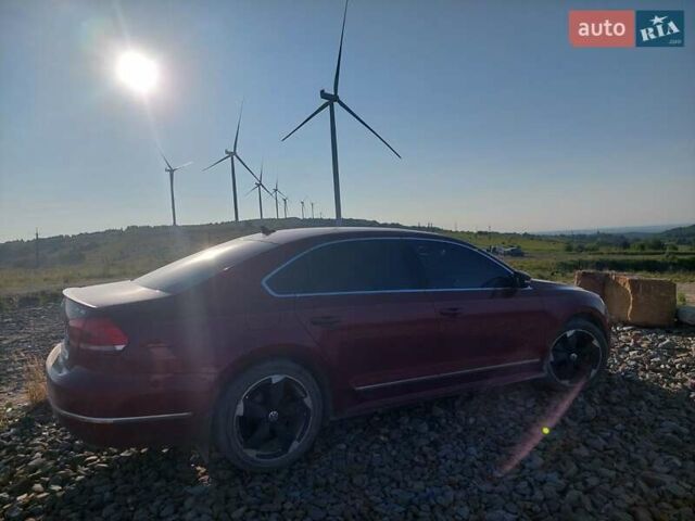 Красный Фольксваген Пассат, объемом двигателя 1.97 л и пробегом 240 тыс. км за 14000 $, фото 1 на Automoto.ua
