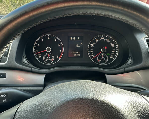 Червоний Фольксваген Пассат, об'ємом двигуна 1.8 л та пробігом 160 тис. км за 10800 $, фото 12 на Automoto.ua