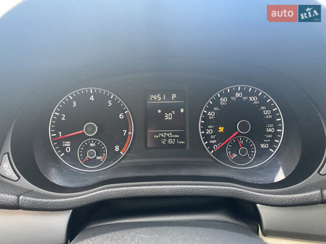 Червоний Фольксваген Пассат, об'ємом двигуна 1.8 л та пробігом 195 тис. км за 8800 $, фото 16 на Automoto.ua