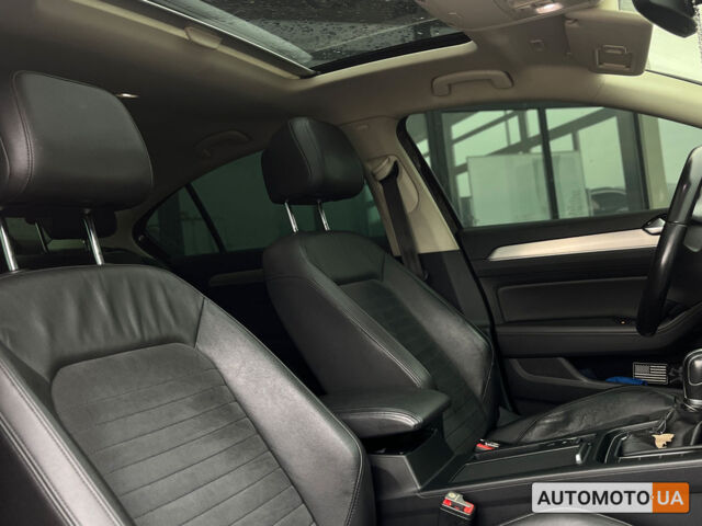 Червоний Фольксваген Пассат, об'ємом двигуна 1.8 л та пробігом 360 тис. км за 15290 $, фото 23 на Automoto.ua