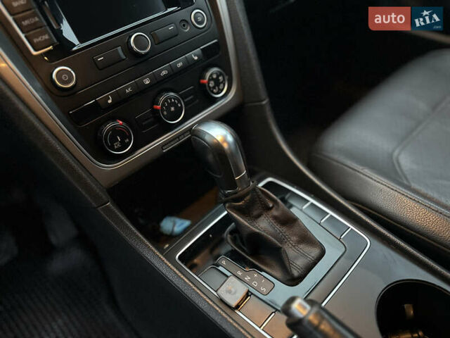 Червоний Фольксваген Пассат, об'ємом двигуна 1.8 л та пробігом 192 тис. км за 9900 $, фото 22 на Automoto.ua