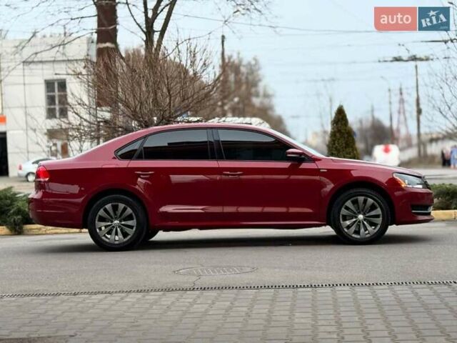 Красный Фольксваген Пассат, объемом двигателя 1.8 л и пробегом 211 тыс. км за 7400 $, фото 5 на Automoto.ua
