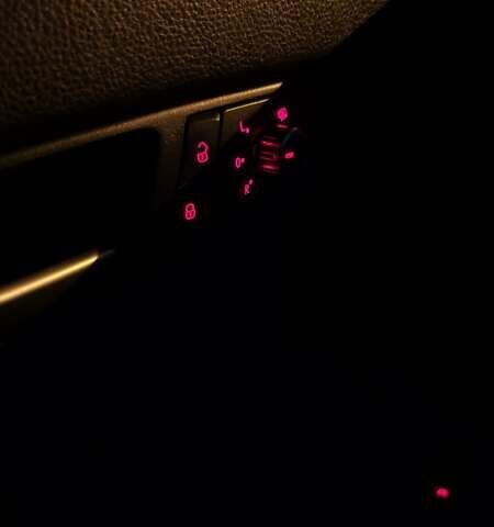 Червоний Фольксваген Пассат, об'ємом двигуна 1.8 л та пробігом 195 тис. км за 11000 $, фото 38 на Automoto.ua